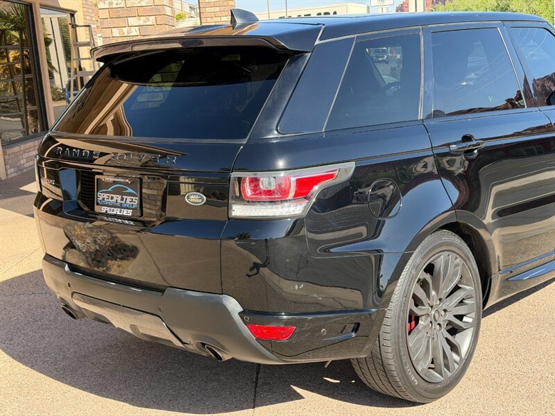 Used 2017 Land Rover Range Rover Sport HSE Dynamic AWD/4WD image 16
