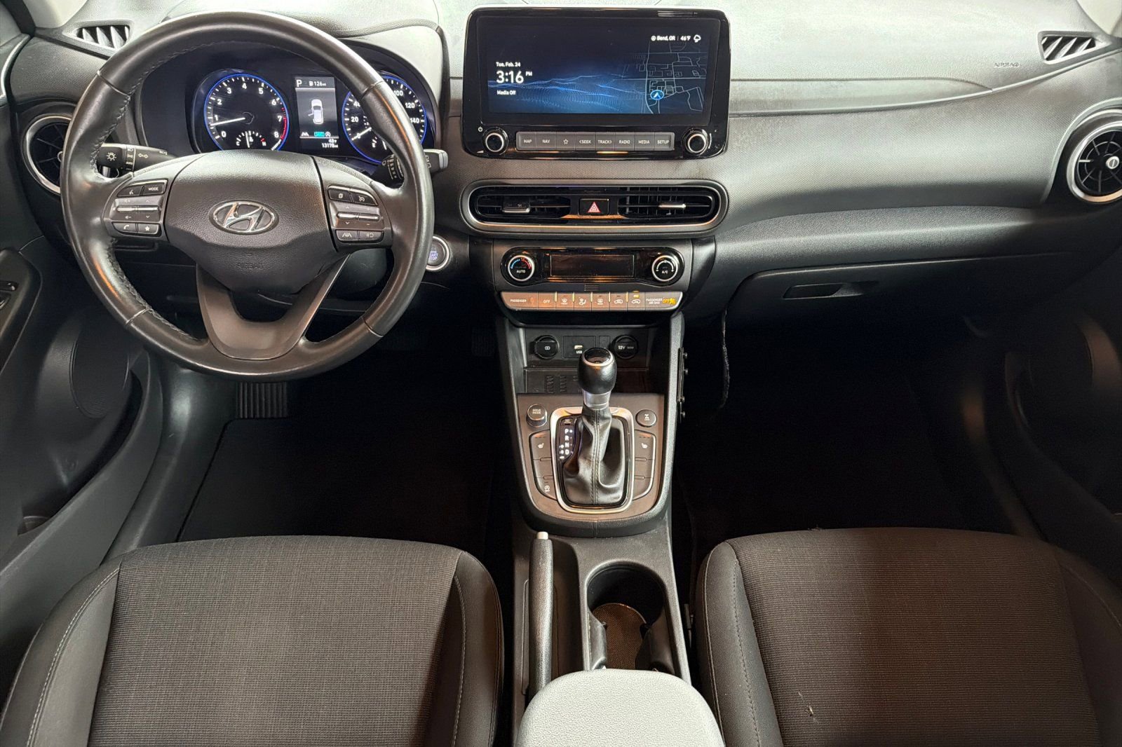 Used 2023 Hyundai Kona SEL w/ Convenience Package image 13