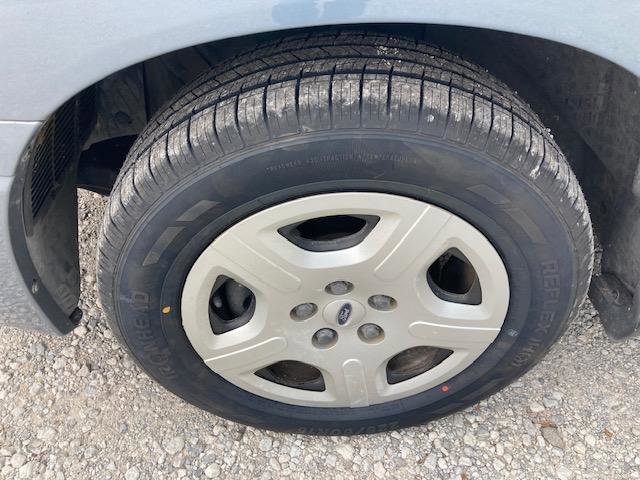 Used 2004 Ford Freestar SE FWD image 9