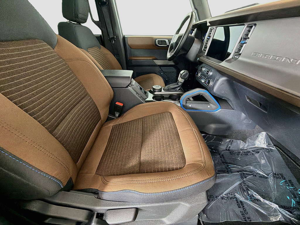 Used 2023 Ford Bronco Outer Banks AWD/4WD image 24