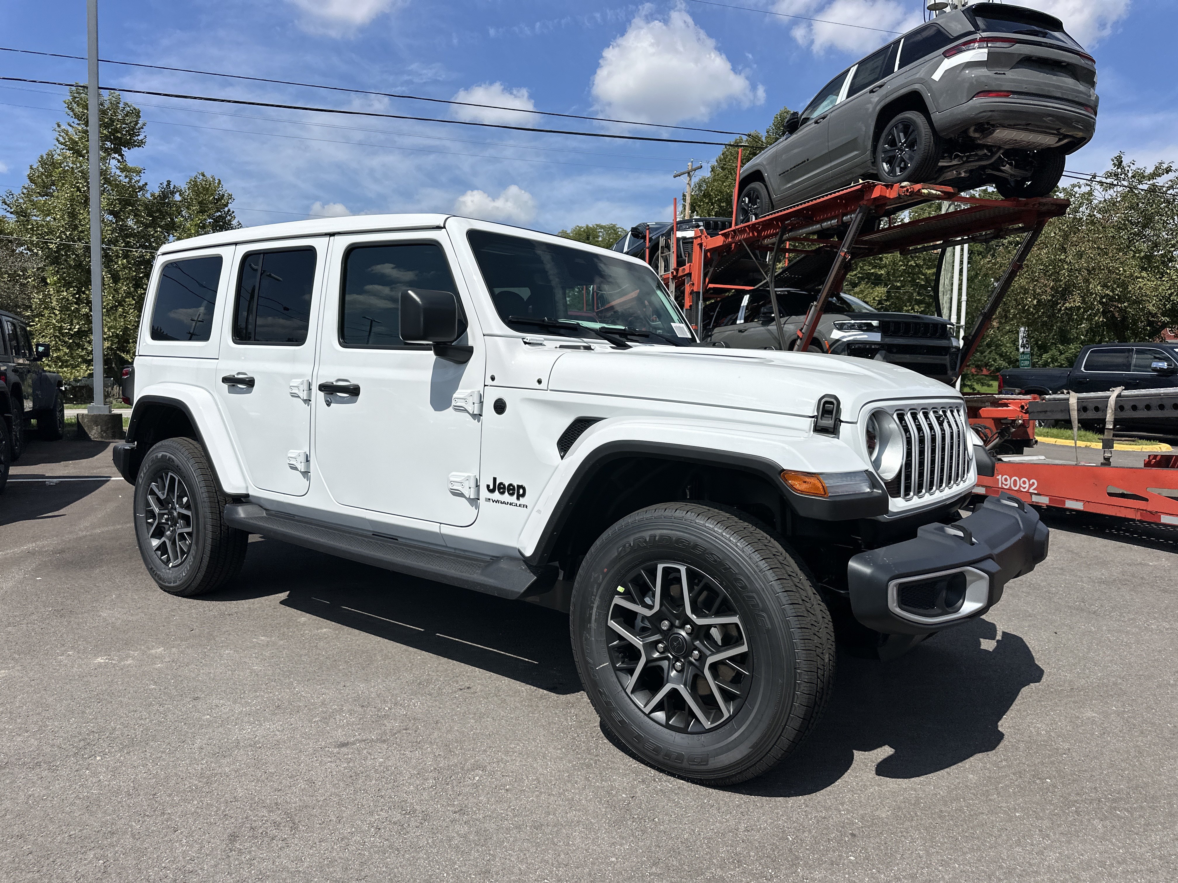 New 2027 Jeep Wrangler Unlimited Sahara AWD/4WD image 21