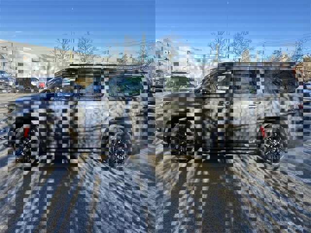 New 2025 Jeep Wagoneer L Series II w/ Premium Group I image 5