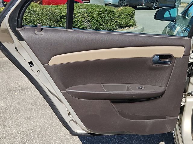 Used 2009 Chevrolet Malibu LT w/ Premium Mat Package image 13