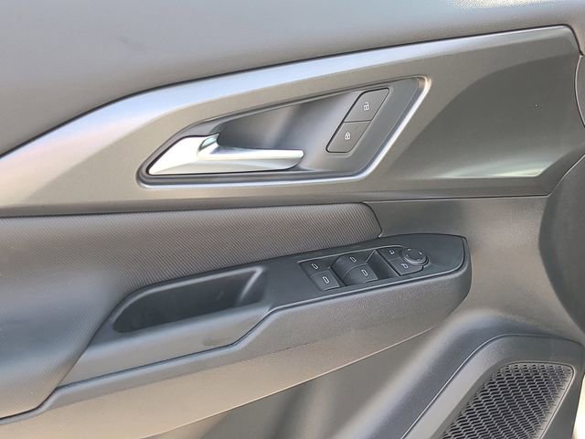 New 2026 Chevrolet Equinox EV LT image 20