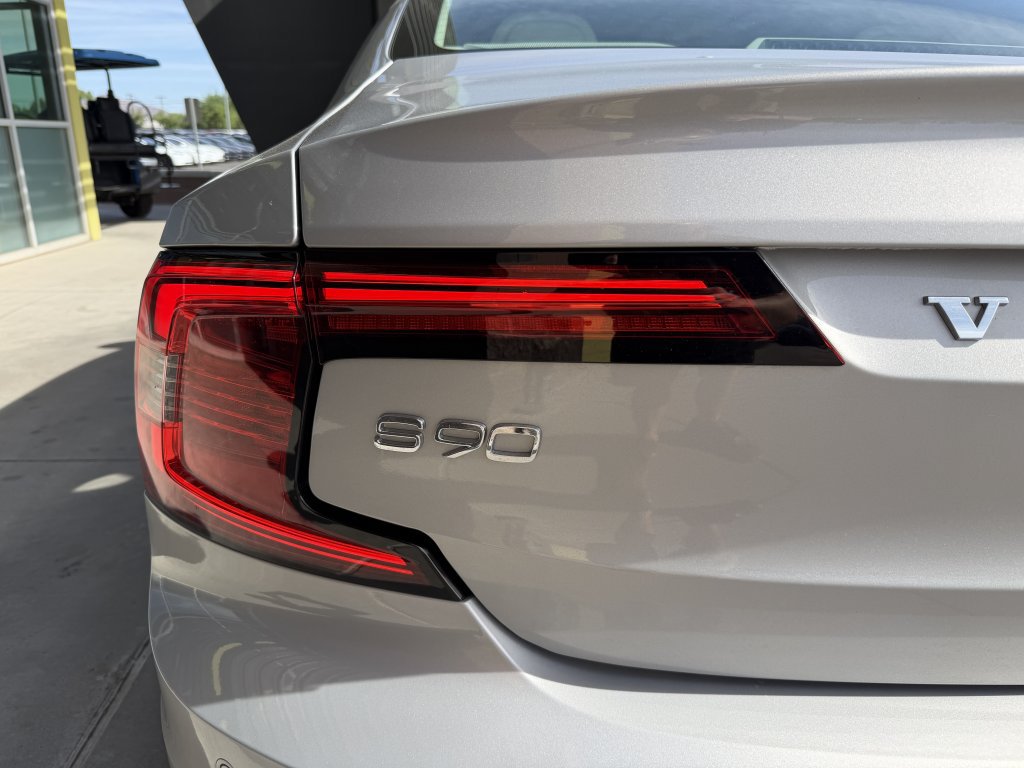 Used 2024 Volvo S90 B6 Plus w/ Protection Package Premier AWD/4WD image 14
