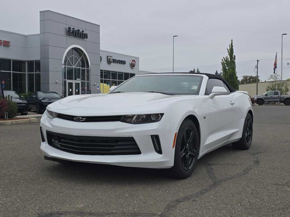 Used 2016 Chevrolet Camaro LT RWD image 15