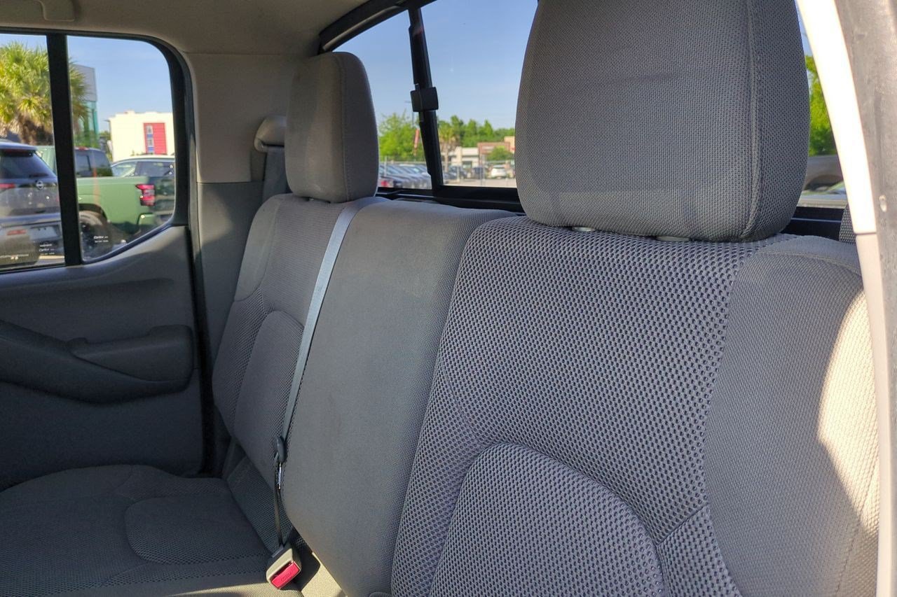 Used 2019 Nissan Frontier SV w/ Value Truck Package RWD image 30