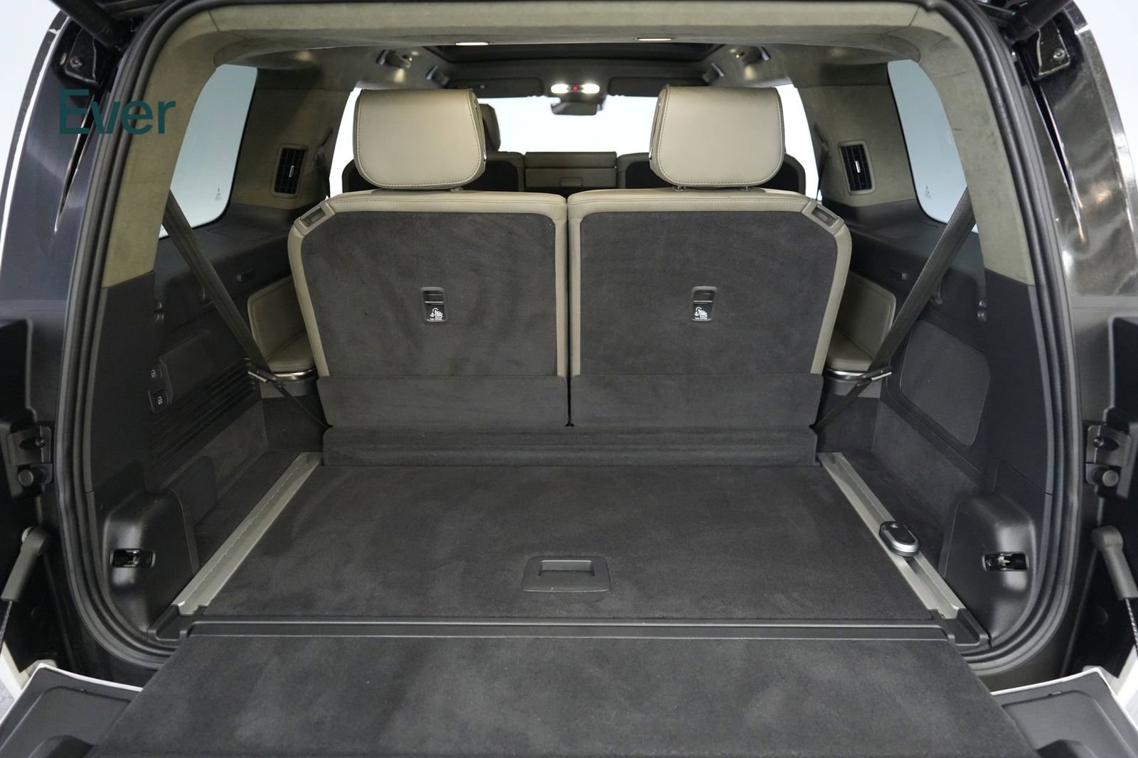 Used 2024 Rivian R1S Adventure AWD/4WD image 8