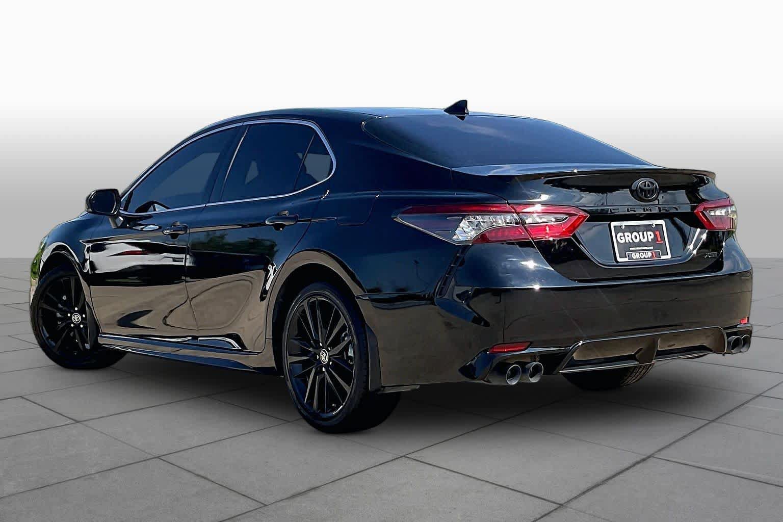 Used 2024 Toyota Camry XSE FWD image 11
