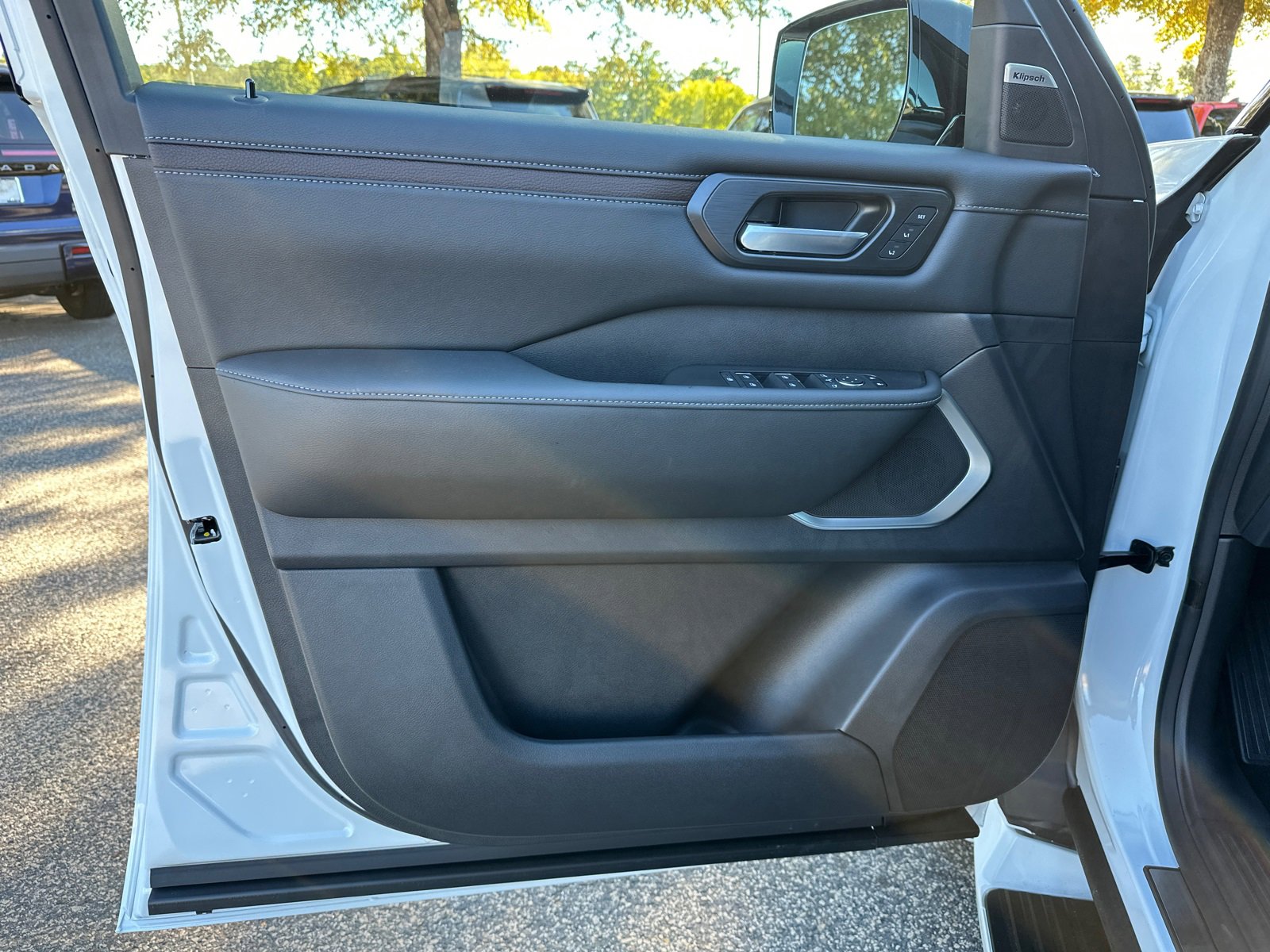 New 2026 Nissan Armada Platinum Reserve image 10