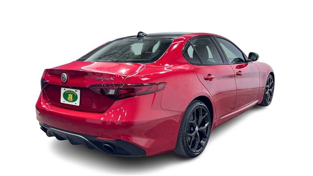 Used 2019 Alfa Romeo Giulia w/ Quick Order Package 22K Sport image 2