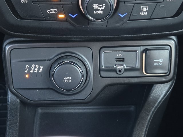 Used 2022 Jeep Renegade Altitude w/ Convenience Group image 20