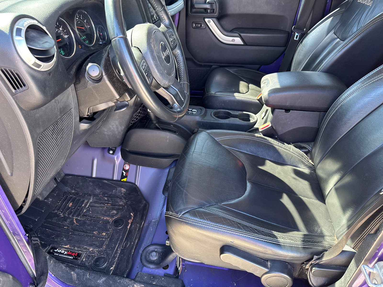 Used 2017 Jeep Wrangler Unlimited Sahara w/ Max Tow Package image 9