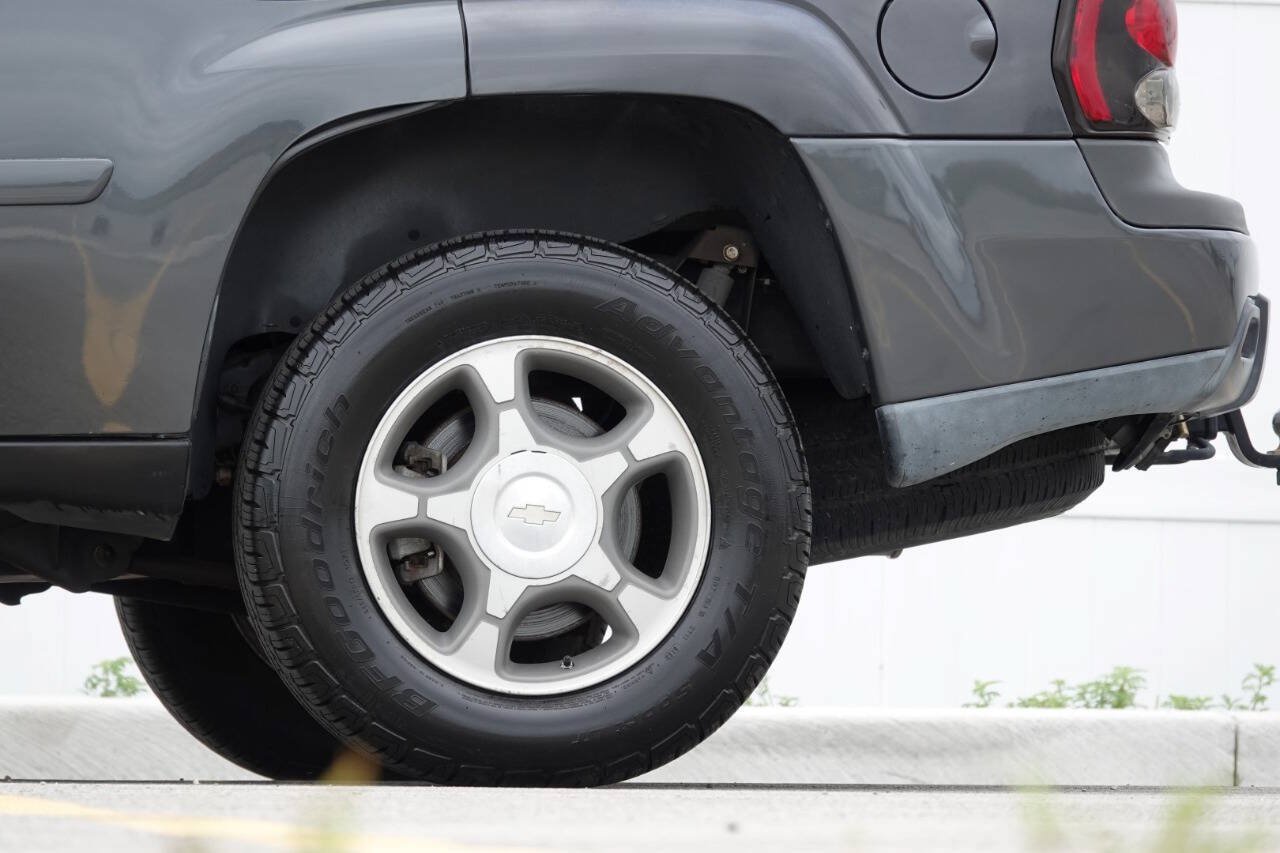 Used 2007 Chevrolet TrailBlazer LS w/ LS Preferred Equipment Group AWD/4WD image 46