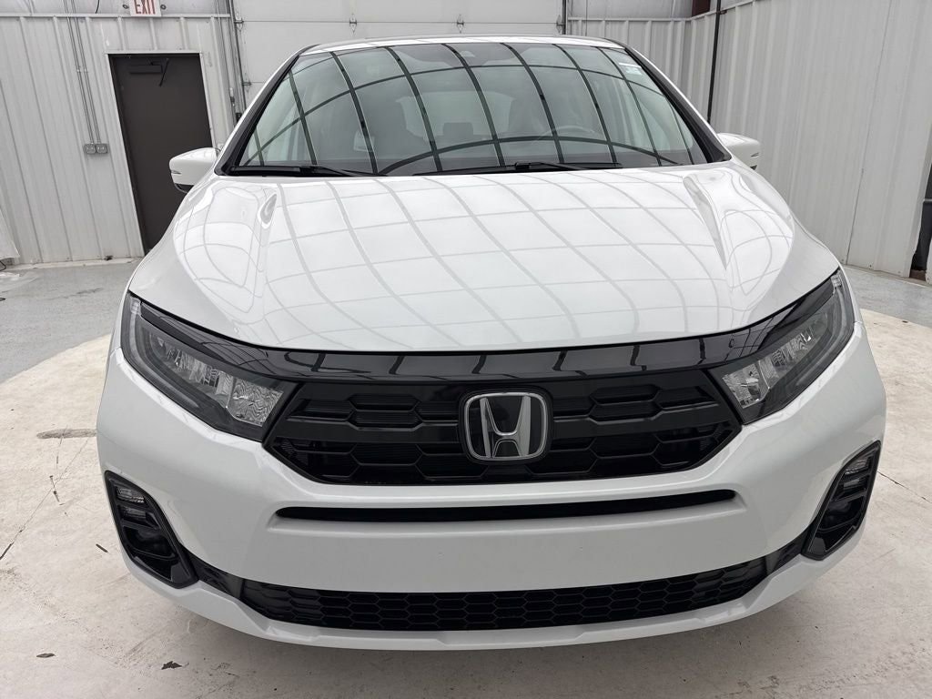 New 2026 Honda Odyssey Elite image 2