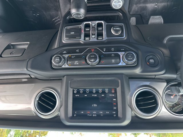 Used 2018 Jeep Wrangler Unlimited Sahara AWD/4WD image 28