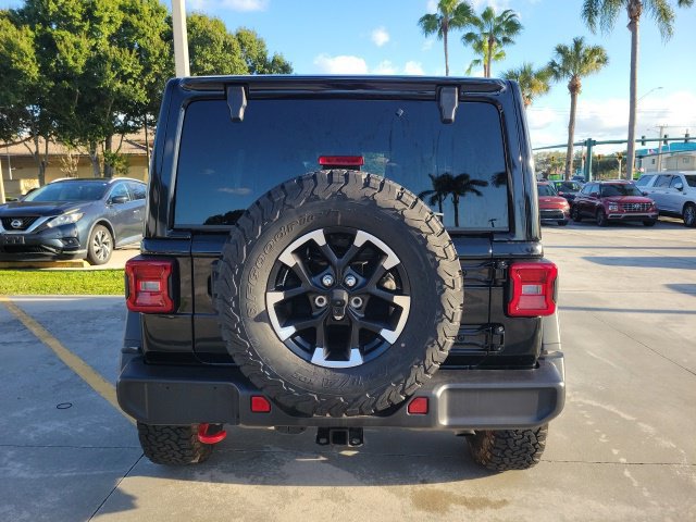 Used 2026 Jeep Wrangler Unlimited Rubicon AWD/4WD image 30