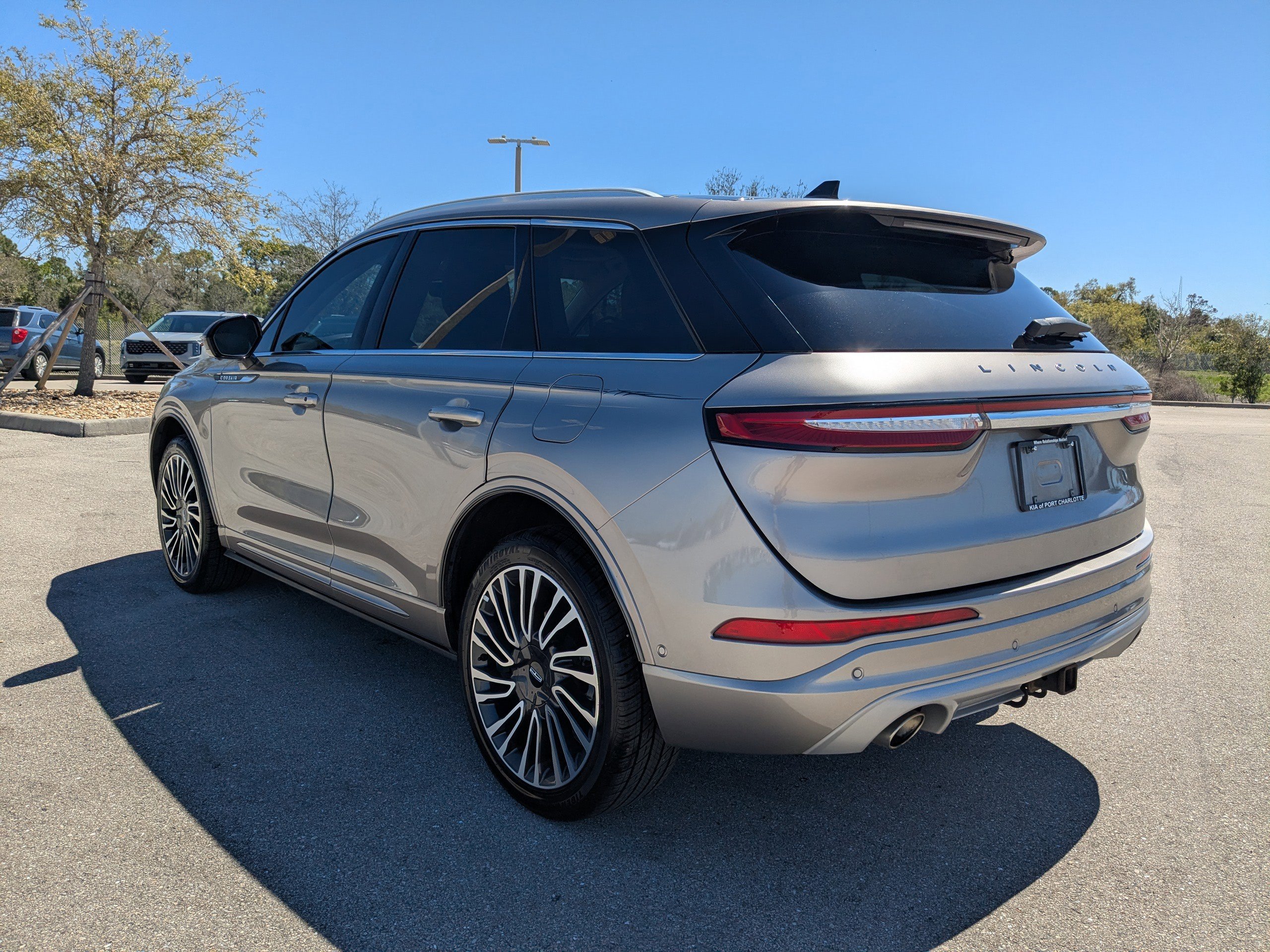 Used 2021 Lincoln Corsair Reserve w/ Equipment Group 201A image 7