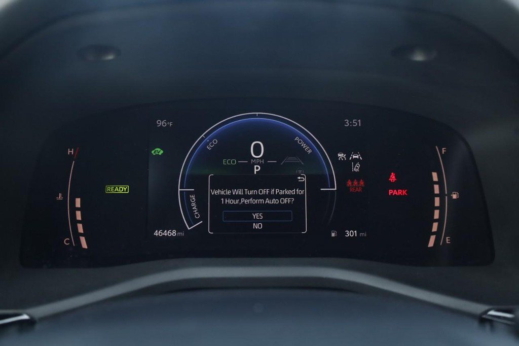 Certified 2025 Toyota Camry SE FWD image 13