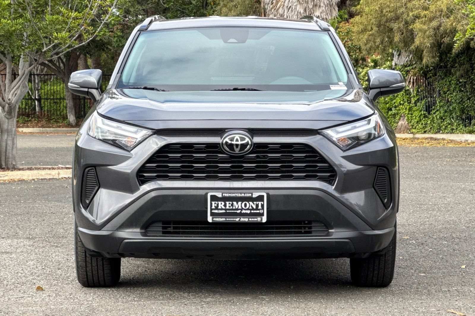 Used 2023 Toyota RAV4 XLE AWD/4WD image 8