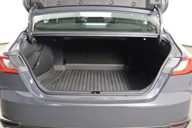 Used 2025 Toyota Camry SE w/ Convenience Package FWD image 18
