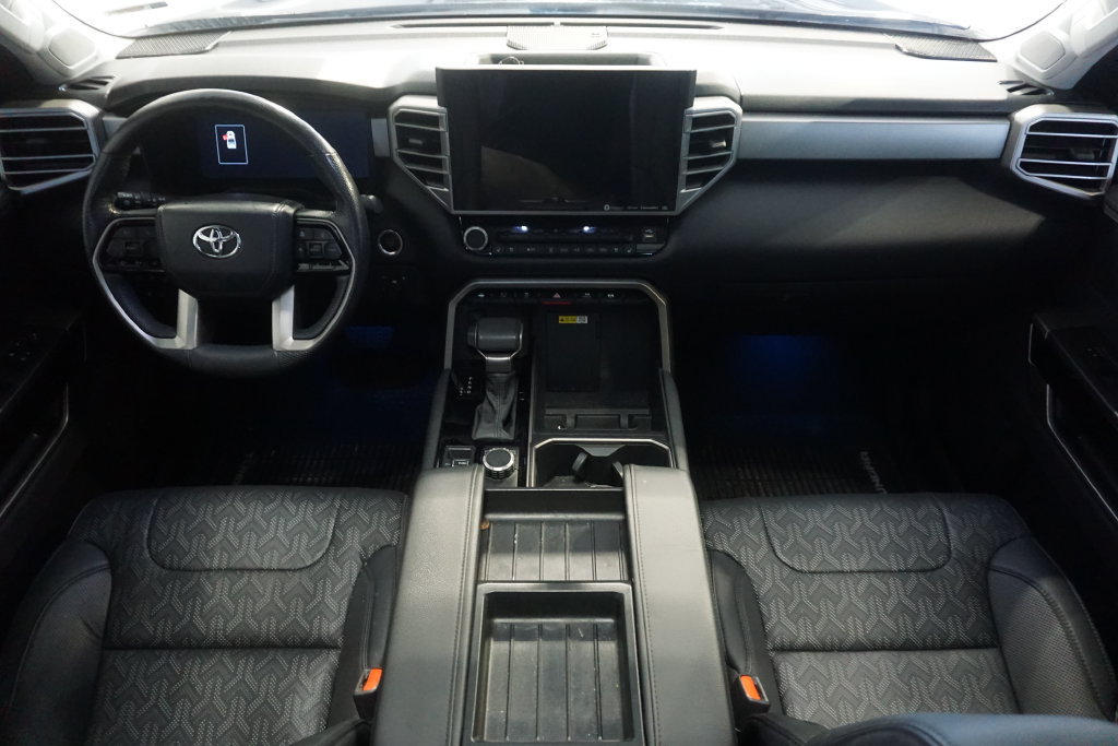 Used 2024 Toyota Tundra Limited AWD/4WD image 25
