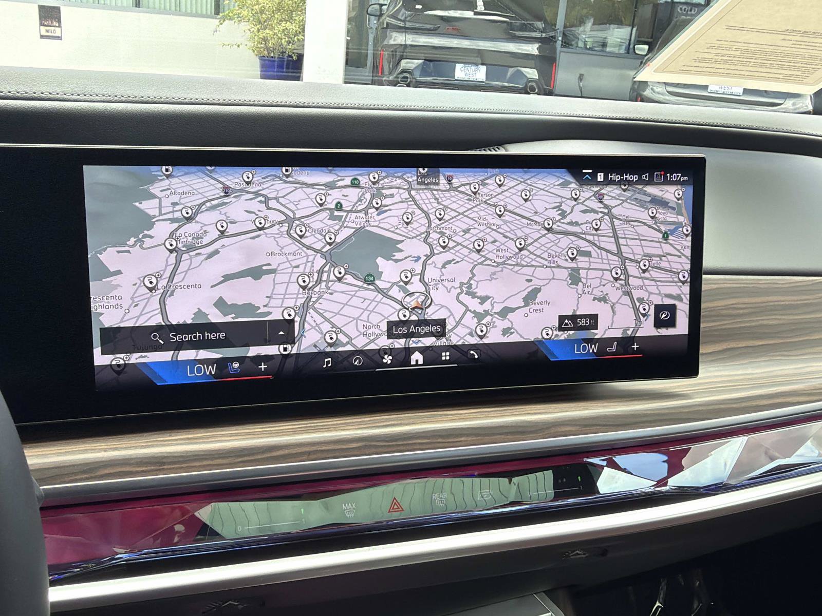Used 2026 BMW 750e xDrive AWD/4WD image 20