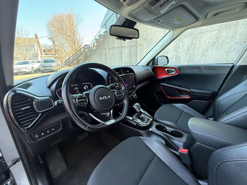 Used 2023 Kia Soul GT-Line image 15