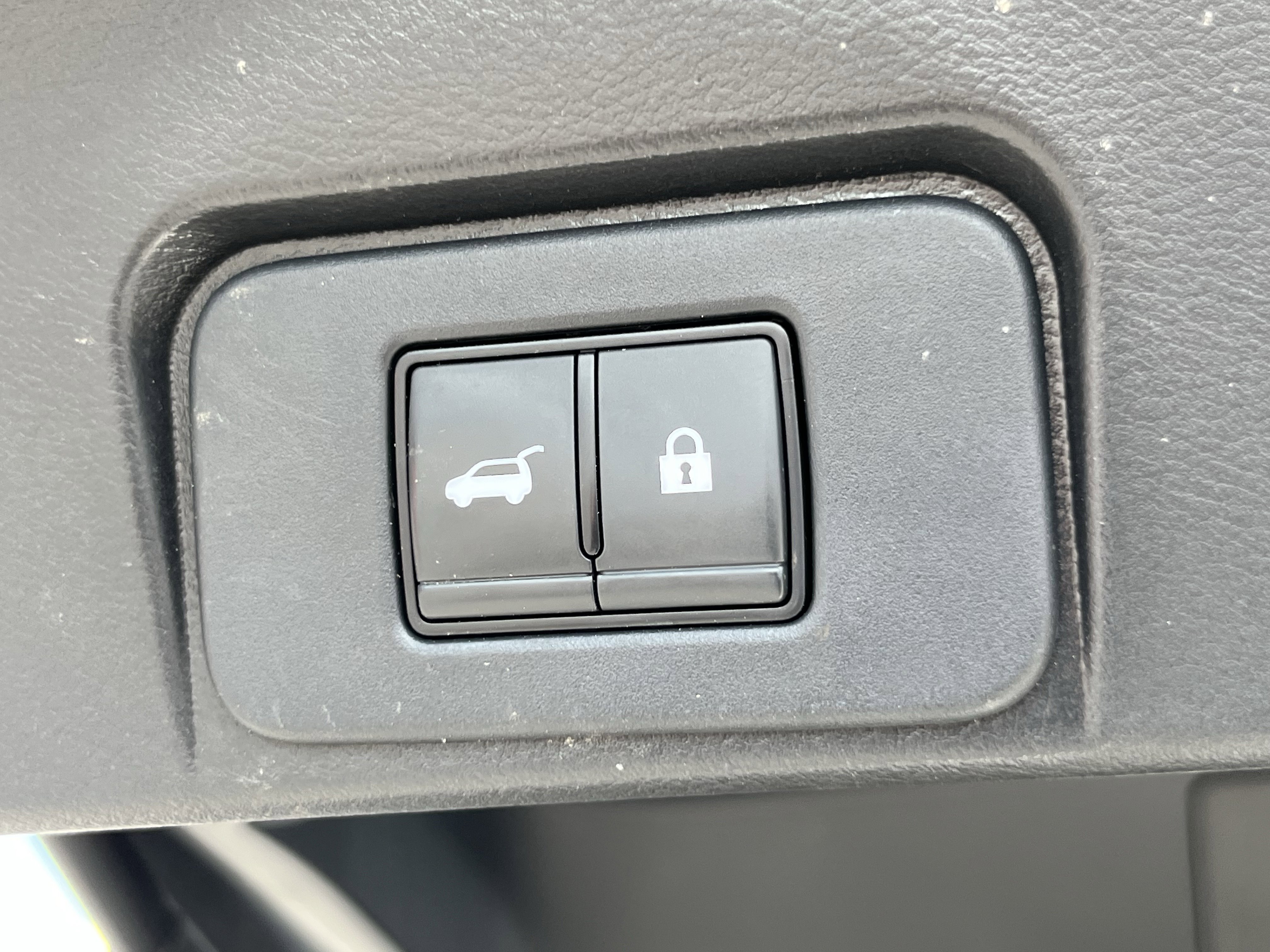Used 2023 Nissan Rogue SL w/ SL Premium Package AWD/4WD image 8