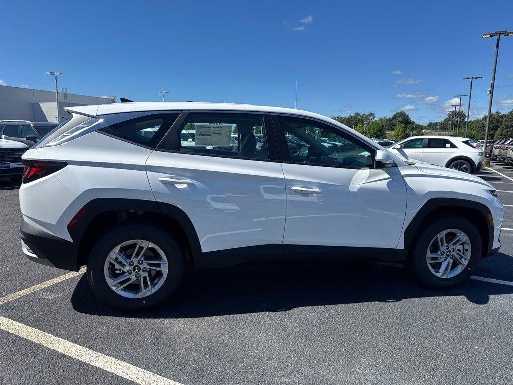 New 2026 Hyundai Tucson SE AWD/4WD image 6