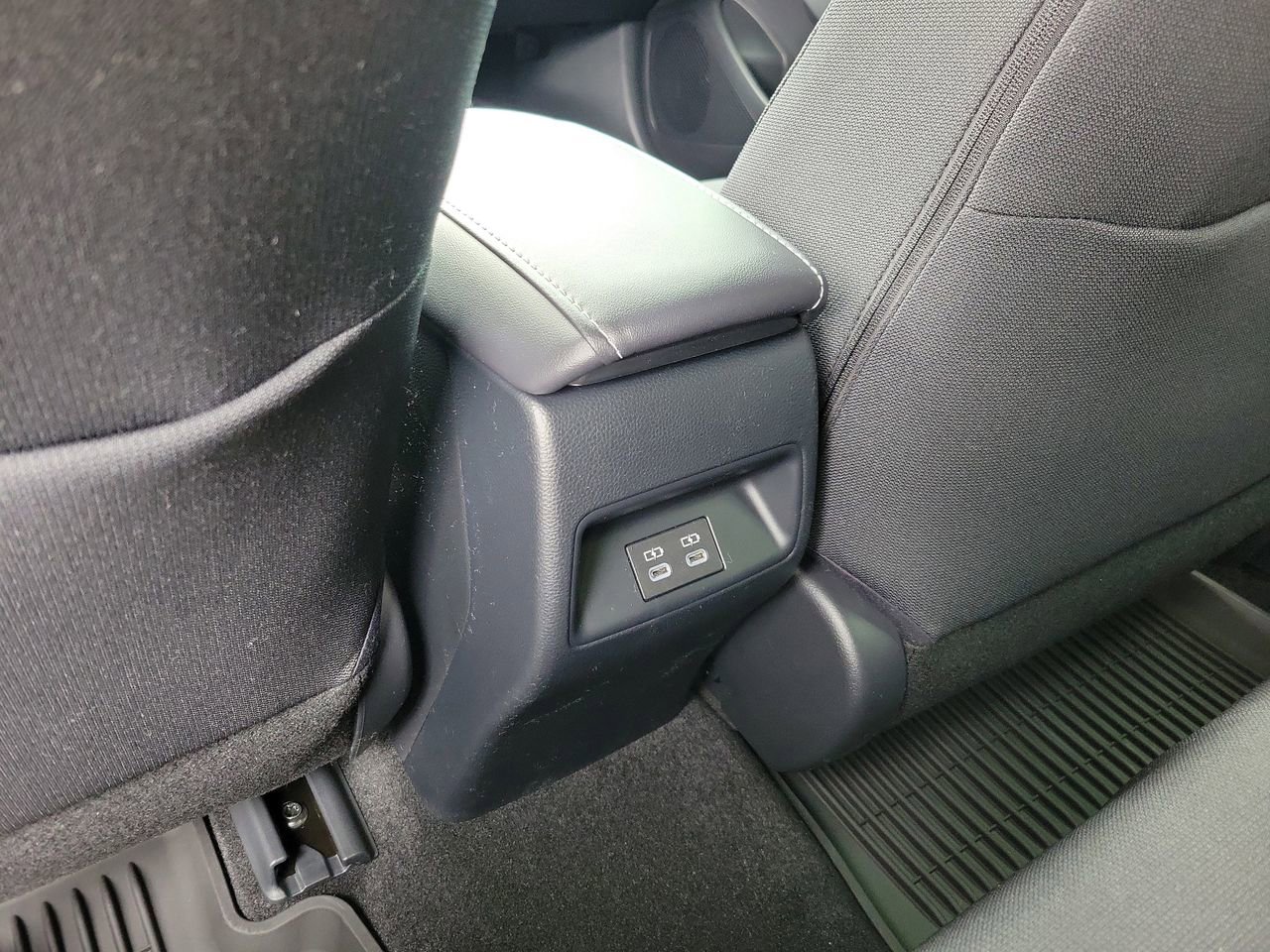 New 2026 Toyota Corolla SE FWD image 11