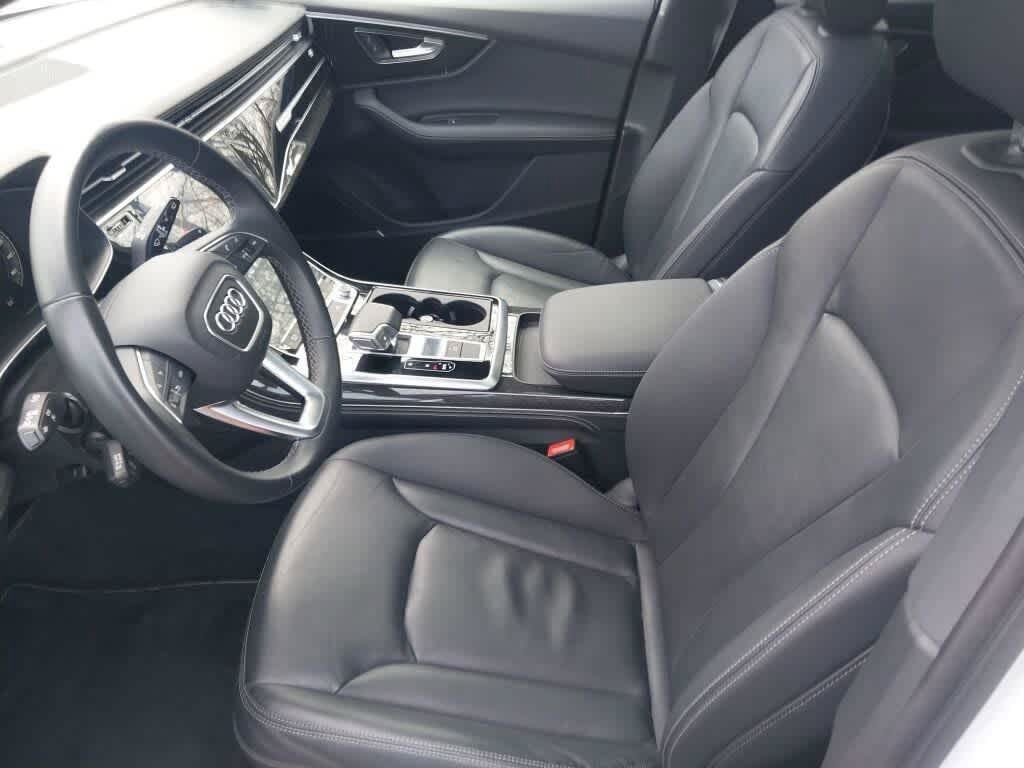 Used 2025 Audi Q7 3.0T Premium Plus AWD/4WD image 5