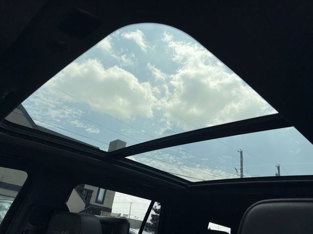 Used 2023 Chevrolet Tahoe High Country w/ Advanced Technology Package AWD/4WD image 26