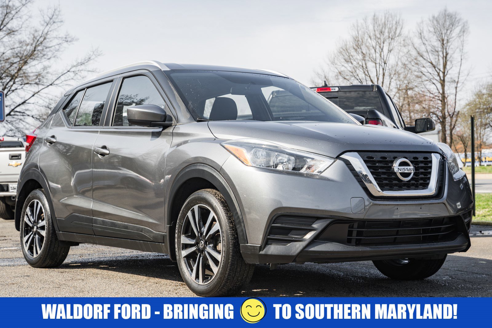 Used 2019 Nissan Kicks SV image 1