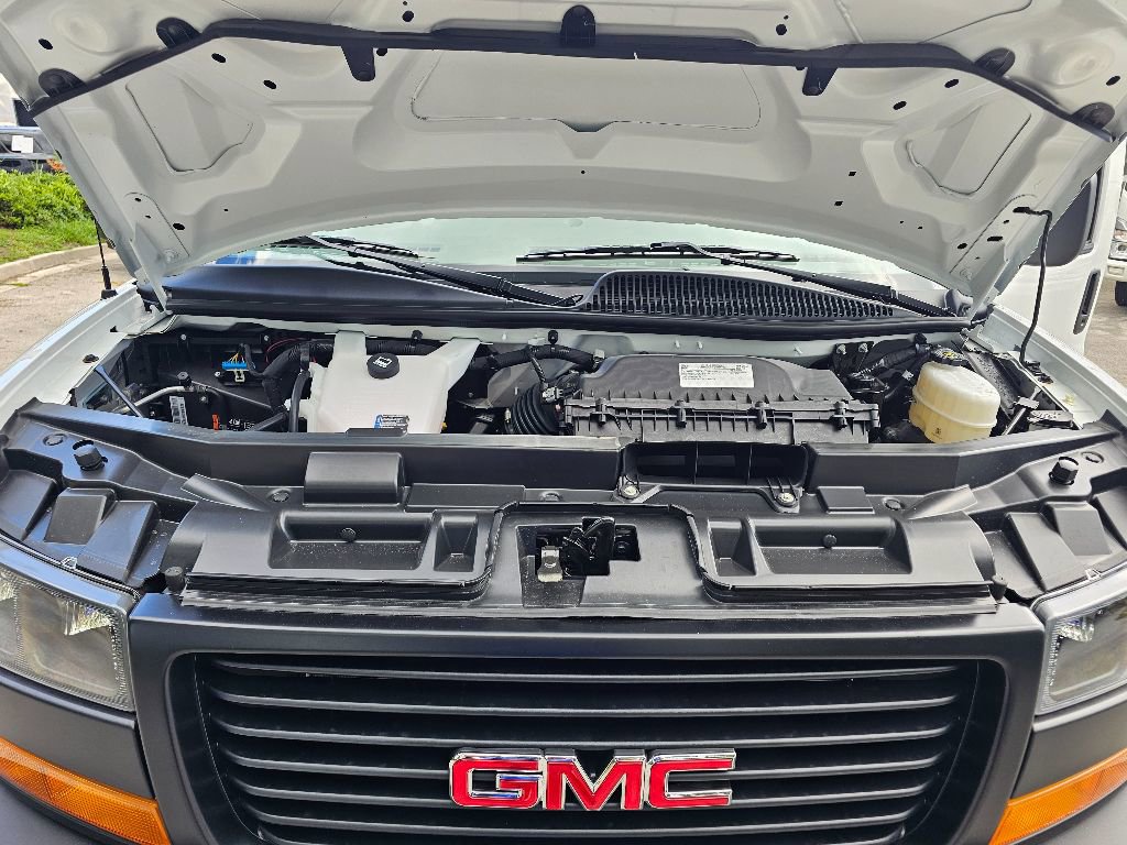 New 2025 GMC Savana 2500 Extended w/ Driver Convenience Package RWD image 16