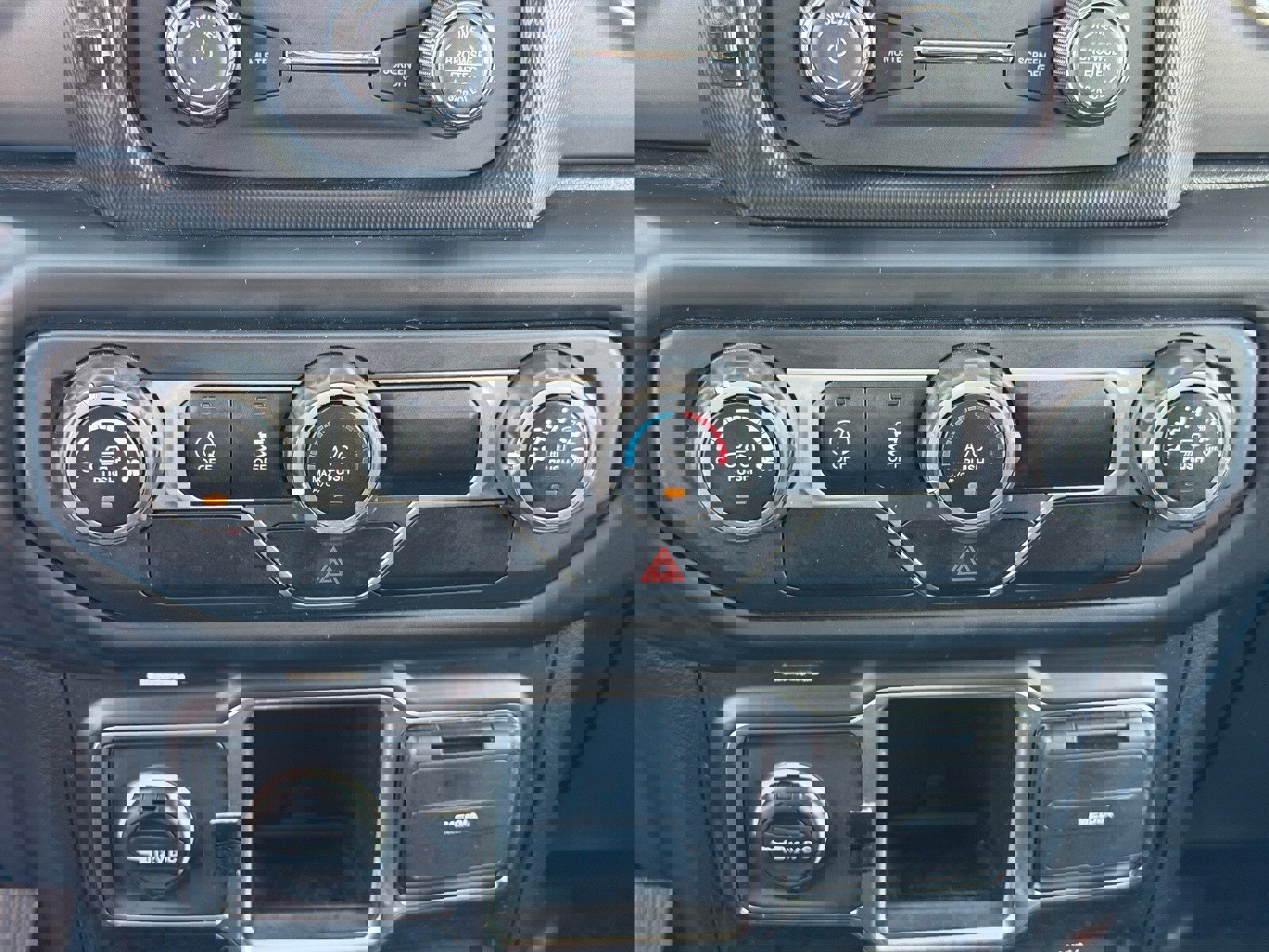 Used 2021 Jeep Gladiator Sport w/ Auxiliary Switch Group image 28