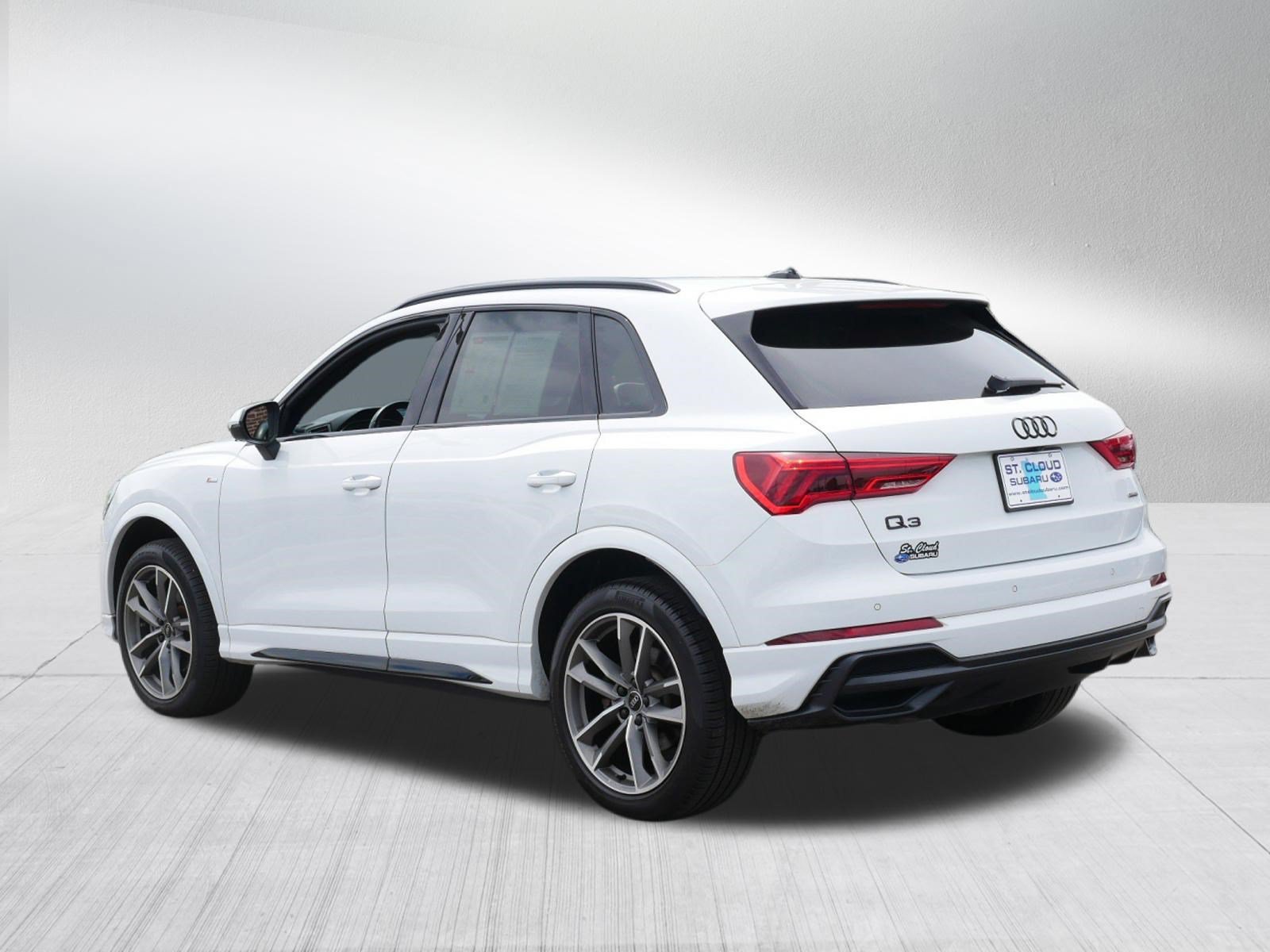Certified 2022 Audi Q3 2.0T Premium Plus w/ Premium Plus Package AWD/4WD image 5