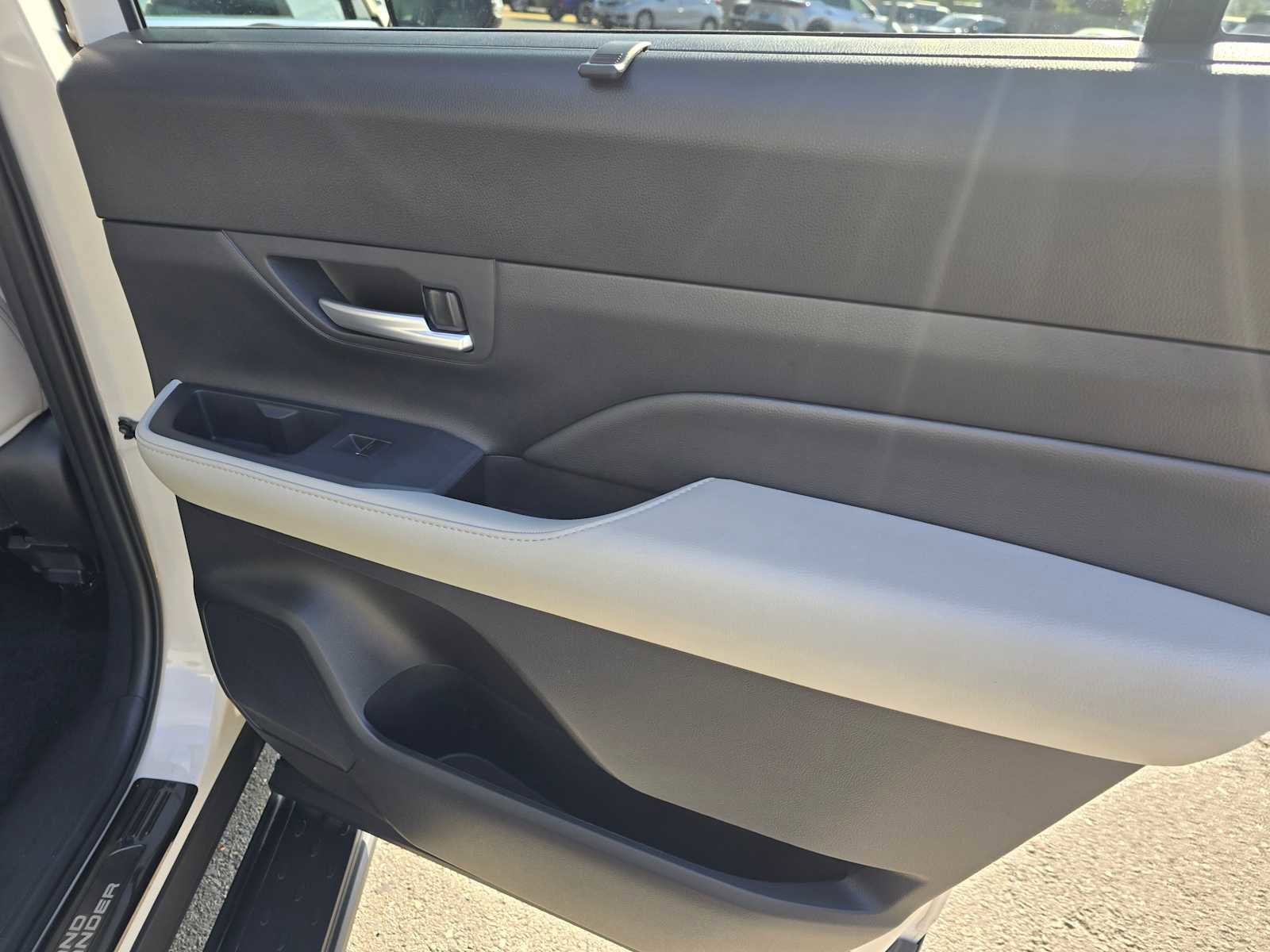 Used 2024 Toyota Grand Highlander XLE image 13