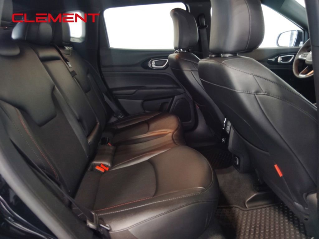 Used 2024 Jeep Compass Trailhawk image 43