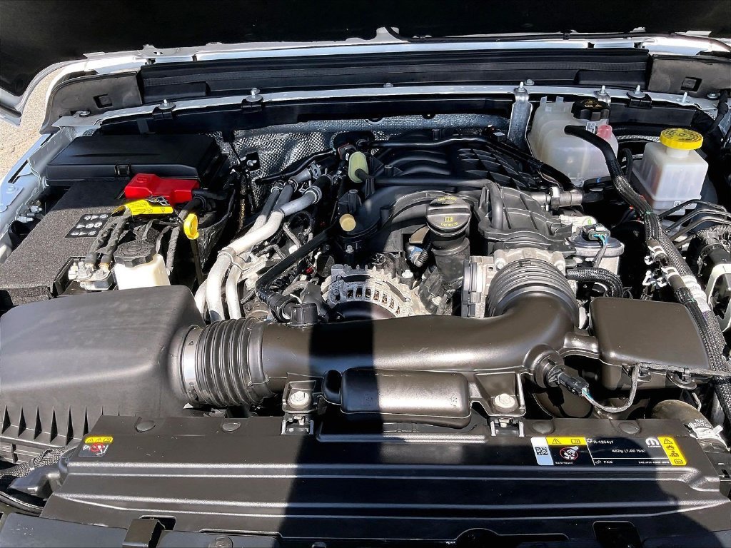 Used 2025 Jeep Gladiator Sport AWD/4WD image 30