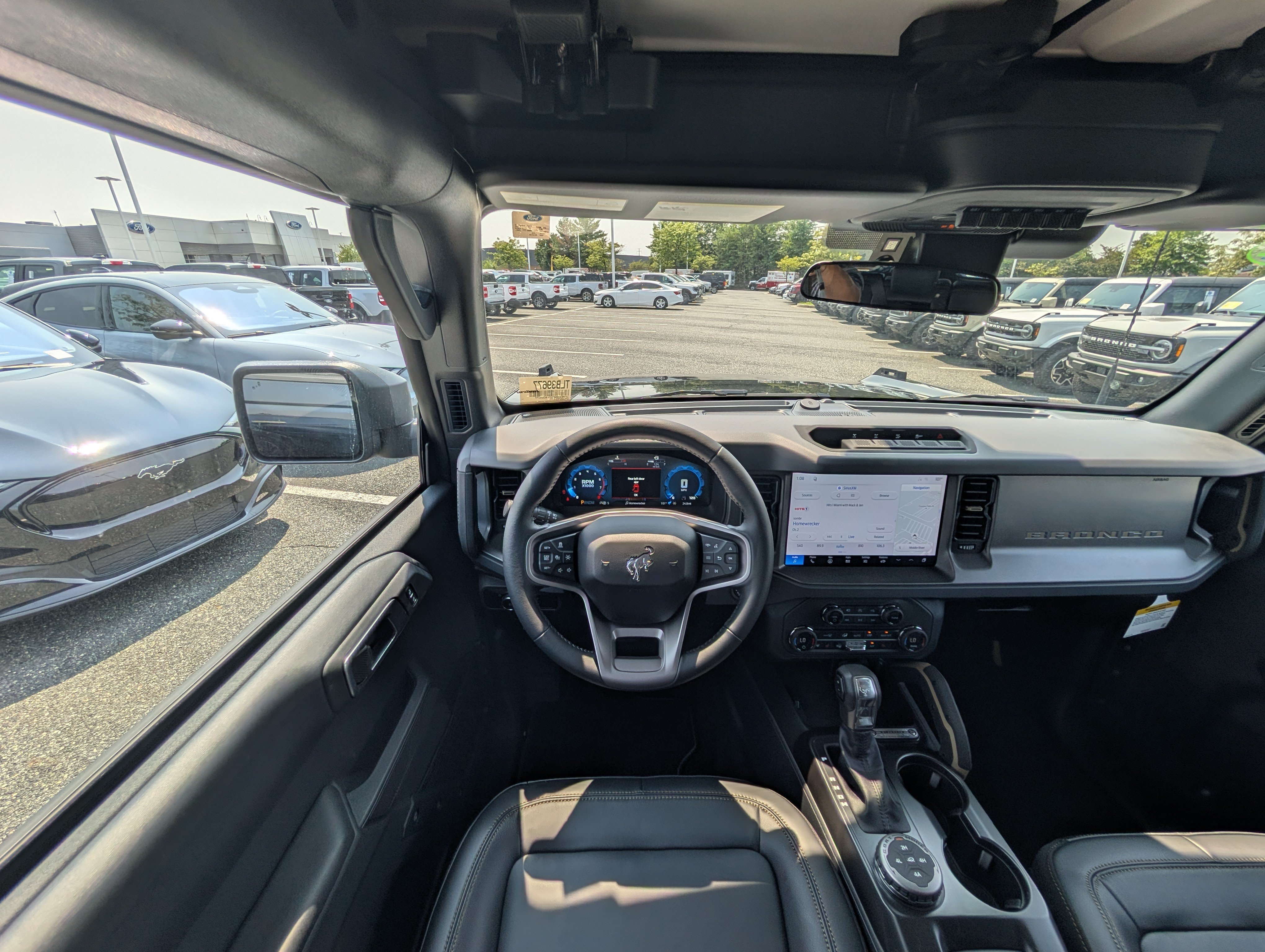 New 2026 Ford Bronco Badlands AWD/4WD image 11