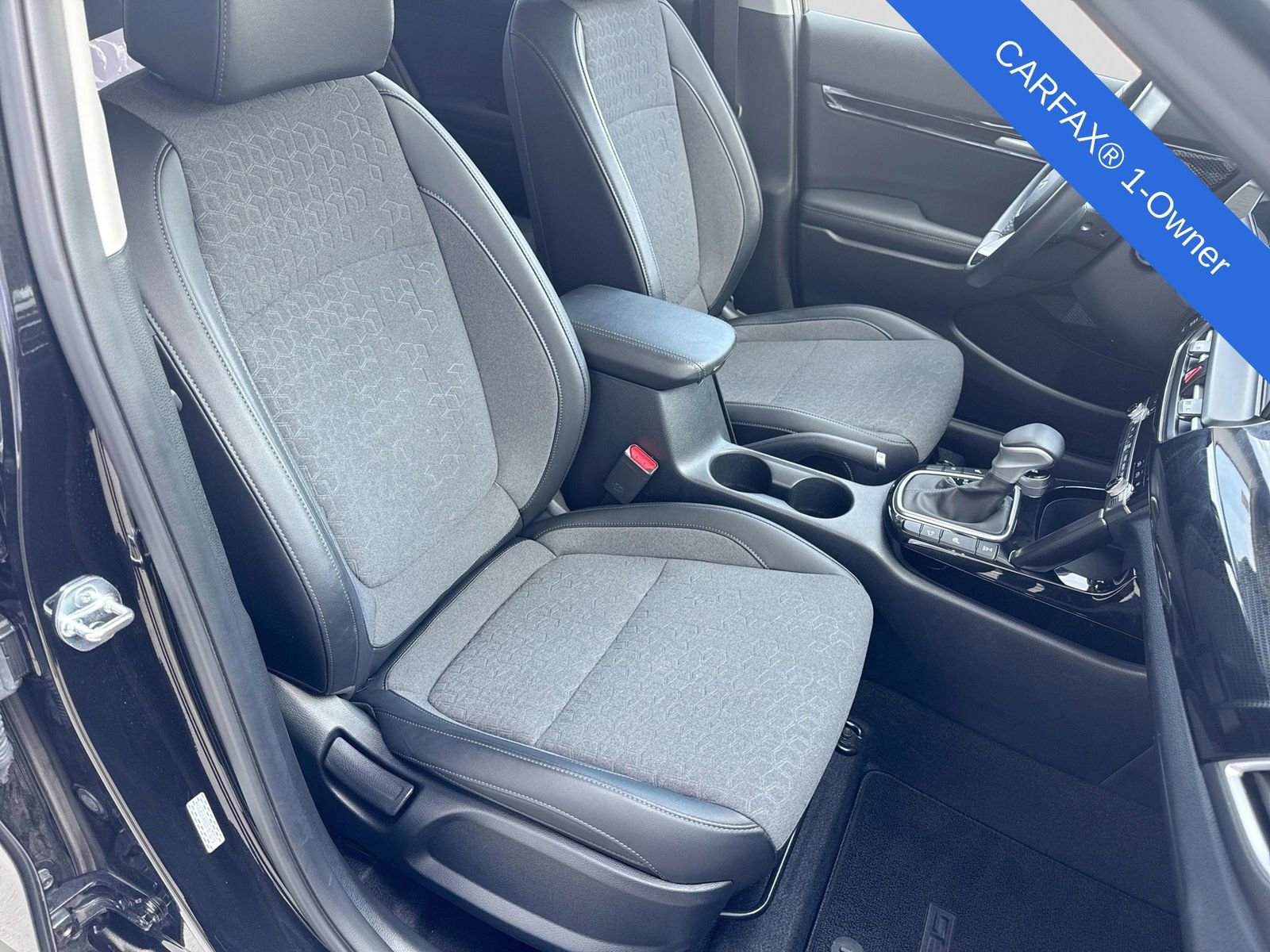 Used 2025 Kia Seltos S AWD/4WD image 21