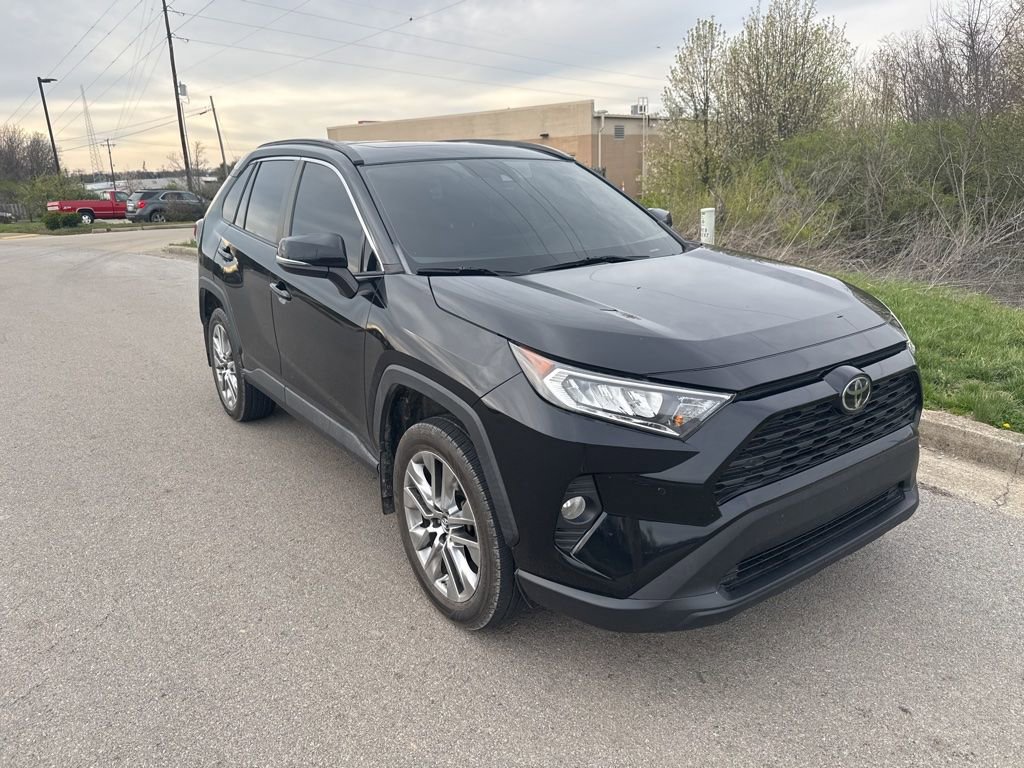 Used 2019 Toyota RAV4 XLE Premium w/ Advanced Technology Package image 2