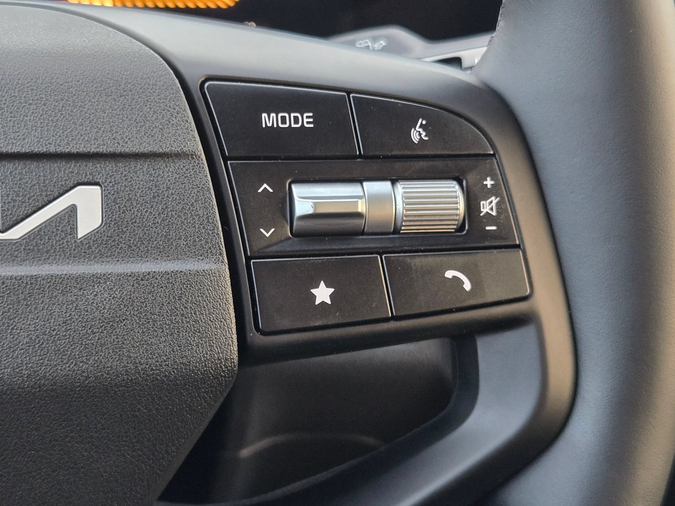 New 2026 Kia Sportage LX w/ LX Convenience Package FWD image 23