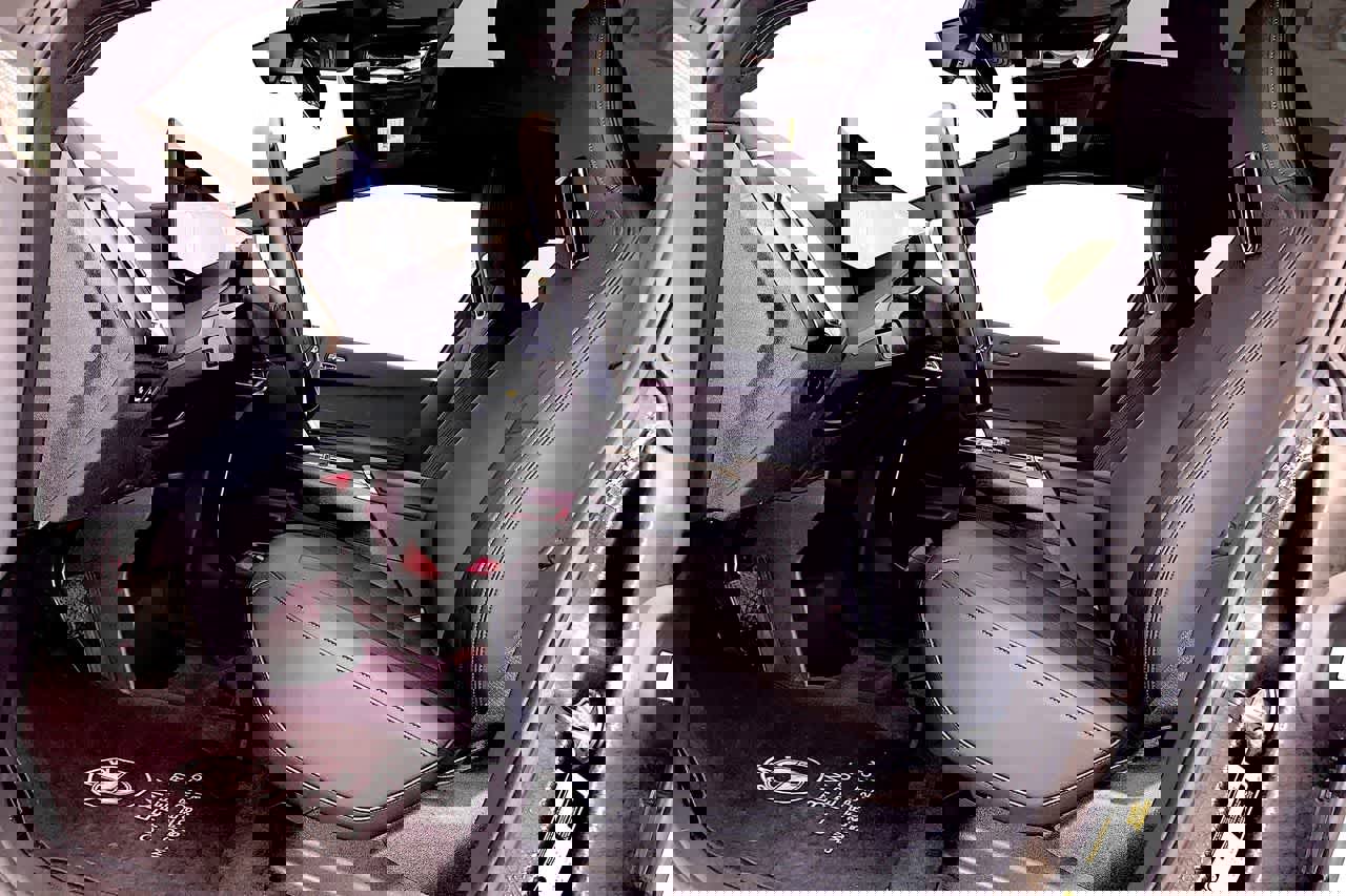 Used 2023 BMW iX M60 w/ Executive Package image 9