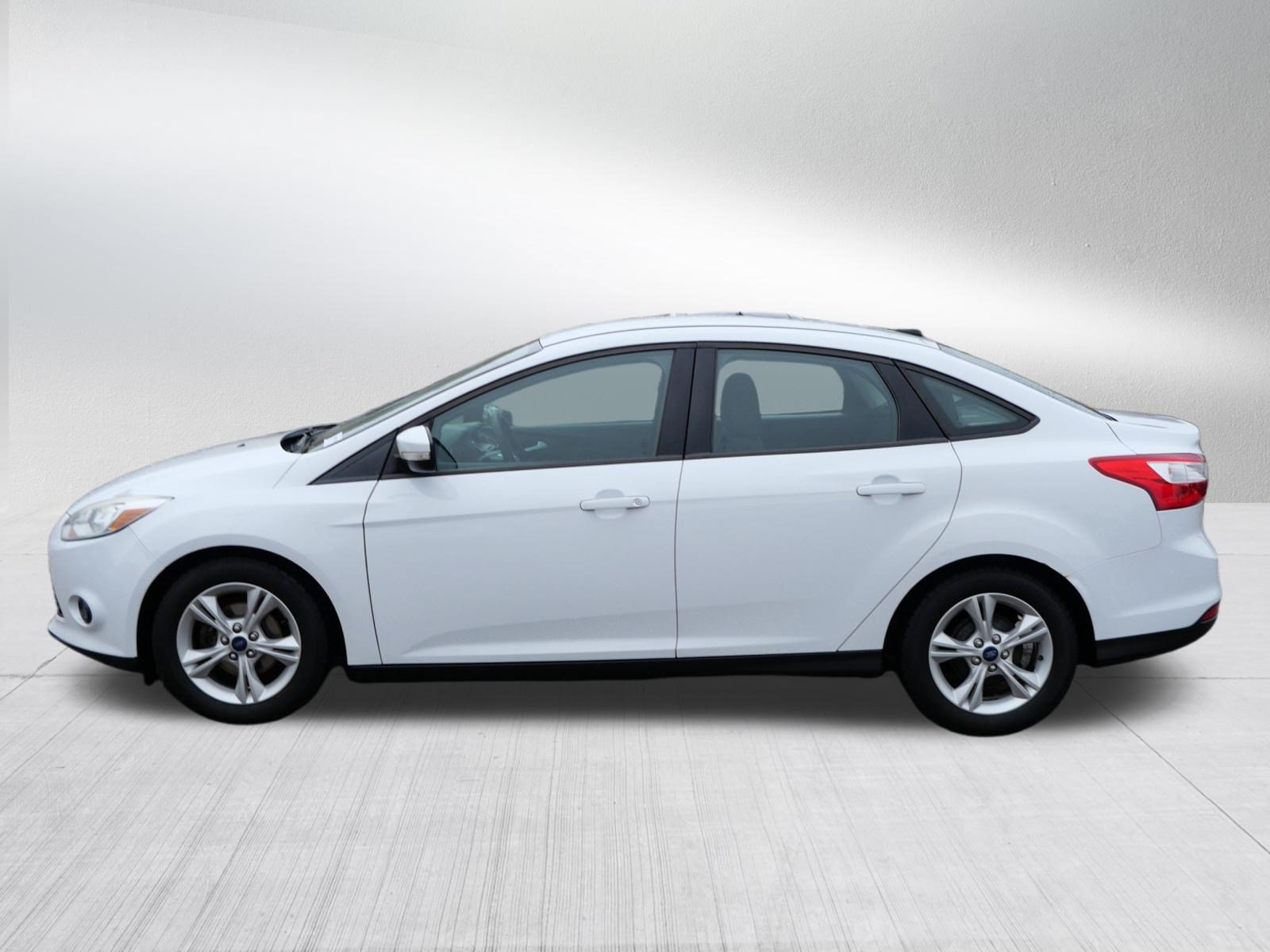 Used 2014 Ford Focus SE FWD image 4