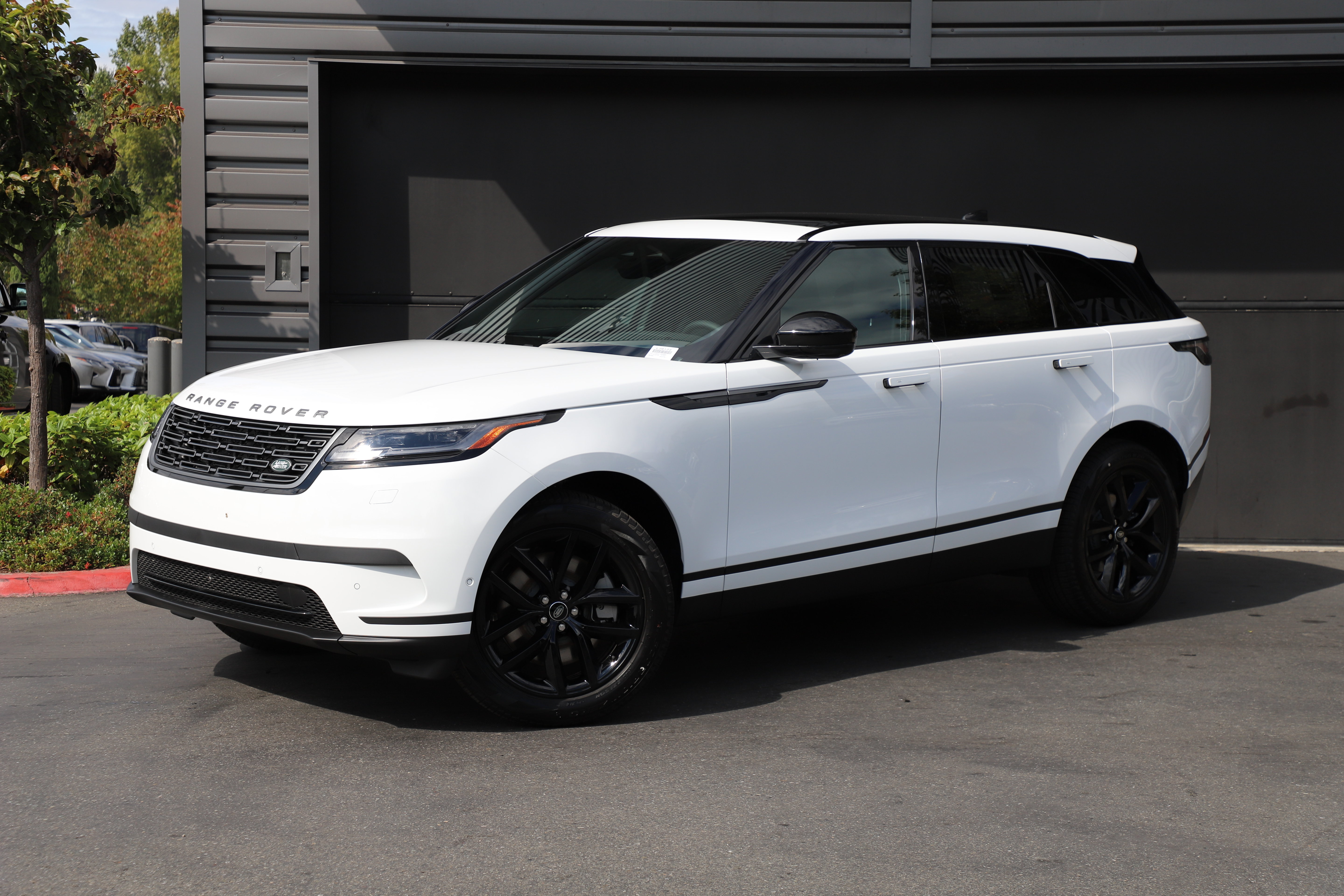 New 2026 Land Rover Range Rover Velar S AWD/4WD image 1