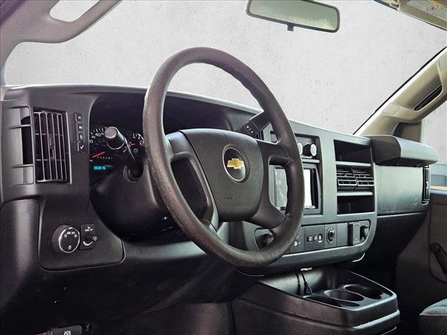 Used 2021 Chevrolet Express 3500 image 9