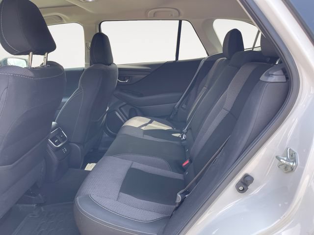 Certified 2025 Subaru Outback Premium AWD/4WD image 13