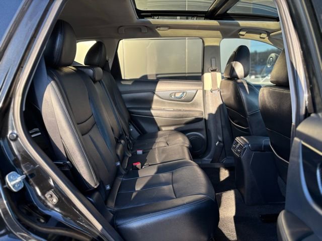 Used 2017 Nissan Rogue SL w/ SL Premium Package AWD/4WD image 45